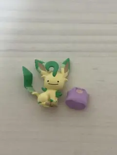 ポケットモンスター フィギュアコレクション へんしんメタモン　リーフィアのサムネイル