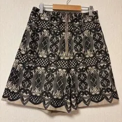 グレースコンチネンタル 総刺繍 ハイウェスト ショートパンツ ベージュ黒　36