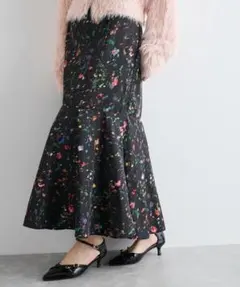 VIS ボカシフラワーアート柄マーメイドスカート ブラック