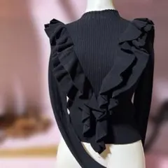 12/15迄【Xmas☆ SALE‼️】フリル付きブラックニット長袖