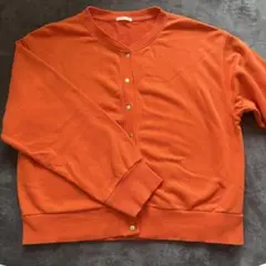 GU オレンジ ボタン付きカーディガン
