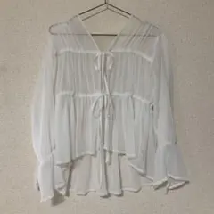 値下げしました❗️ホワイトフリルカーディガン Fサイズ