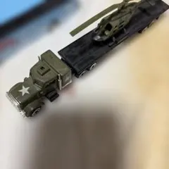 トレーラー付きミニカーとヘリコプターセット