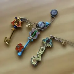 キングダムハーツ キーブレード キーホルダー 7種セット - メルカリ