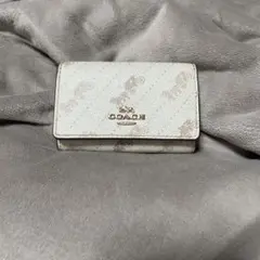【美品】COACH キーケース ホワイト　コインケース 2025年最新】コーチ キーケース ホワイトの人気アイテム - メルカリ
