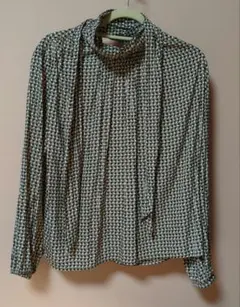 大きめサイズ 極美品 PLST 24SS ライトサテンボウタイブラウス XL 
