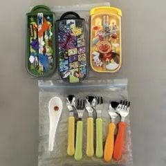 【まとめセット売り】ポケモン、アンパンマン、恐竜カトラリーセット3点とオマケ多数