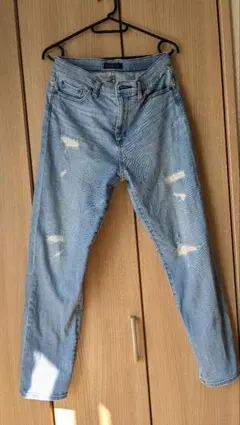 ユニクロ レディースデニム ダメージ