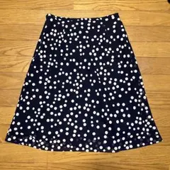 【美品】UNTITLED ジョーゼット　ドット柄　スカート　Mサイズ　ネイビーのサムネイル