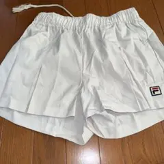 FILA オフホワイト ショートパンツMサイズ
