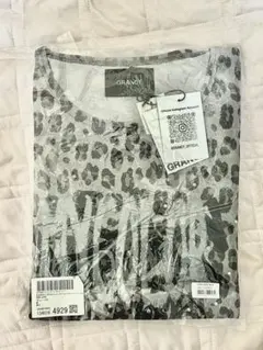 GRANCY 総柄ラインストーングラフィックロンT M グレー