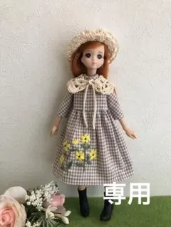 リカちゃん服　766 刺繍ワンピースセット　ハンドメイド