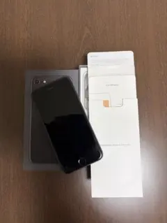 Apple iPhone 8 スペースグレー 本体　ドコモ