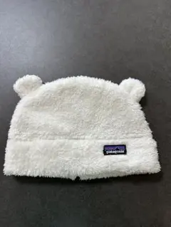 Patagonia 耳付きホワイトニット帽
