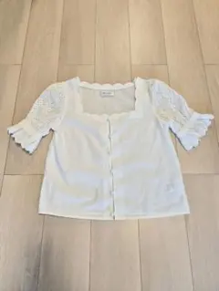 【美品】ルレーヴヴァ二レ スカラップコットンブラウス　Mのサムネイル