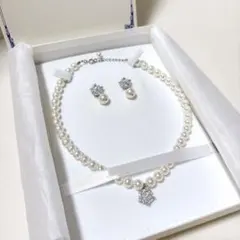 【中古品】　ラブティアラ　パールネックレス　イヤリング　セット
