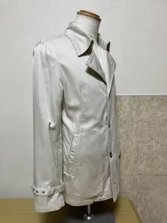 希少シングルトレンチコート トレンチジャケット 短丈 ホワイトコーディネート