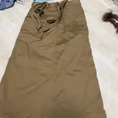 サスペンダー付きロングスカート