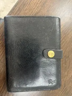 レザー製 二つ折り財布 黒　イルビゾンテ