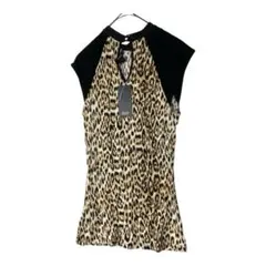 新品GUESS ヒョウ柄 半袖 Tシャツ XSのサムネイル