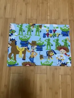 トイストーリーまくらカバー