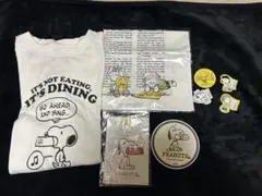 スヌーピー　ピーナッツカフェ　Tシャツ Sサイズ　NEWSSTAND ハンカチのサムネイル