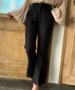 JUNOAH ウールタッチスリットフレアパンツ