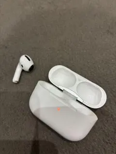 Apple純正品 AirPodsPro 第1世代 本体 - メルカリ