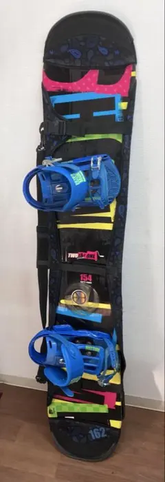 TWO B ONE スノーボード154cm / サロモンMサイズ ケース付きのサムネイル