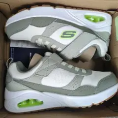 新品　21　SKECHERS LOS ANGELES トスニーカー