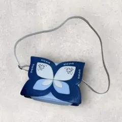 アクシーズファム ショルダーバッグ　蝶モチーフ　バタフライ　ポシェット