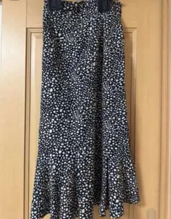 マジェスティックレゴン　ロングスカート