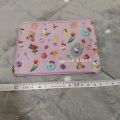 ハローキティ　ミニポーチ　阪急とのコラボグッズ　ピンク色
