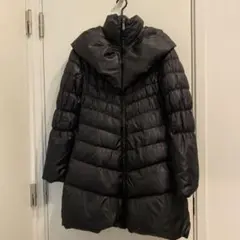 黒ダウンコート