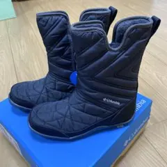 新品未使用　Columbia スノーブーツ ブラック　キッズ　21cm
