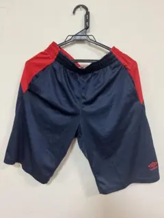 umbro アンブロ　黒赤 ショートパンツ　M 胴囲　78