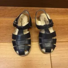 familiar サンダル 21cm ネイビー/ホワイト 箱付き familiar サンダル 21cm ネイビー/ホワイト 箱付き