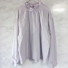 セシルマクビー 薄紫フリル ハイネック 長袖シャツ カットソー パール 上品