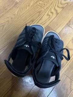 adidas ガゼル ボールド サンダル　24.5のサムネイル