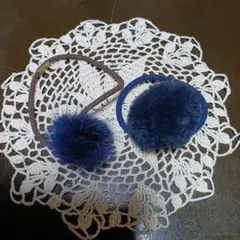 ネイビー ファーポンポン ヘアゴム