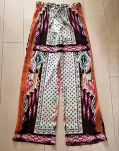 ZARAプリント地ワイドパンツ