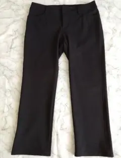 22オクトーブル　クロップドボトムスBLACKパンツ