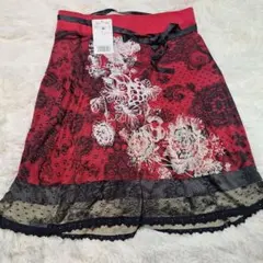 【まるプー様】新品 デシグアル スカート 大きいサイズ 2L相当 レッド 裾のサムネイル