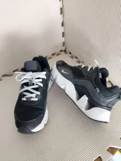 Nike ブラック/ホワイト スニーカー24cm