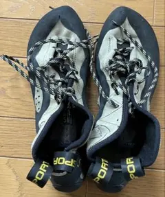 Item thumbnail for item e11f0ece-4692-4a0b-9017-b3b78aa00ca4