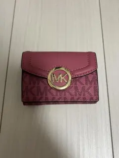 【MICHAEL KORS】コンパクト三つ折り財布／ピンク-シグネチャー