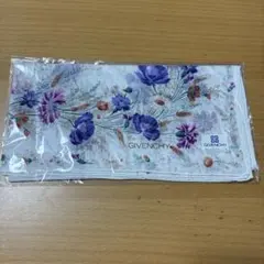 Givenchy 花柄ハンカチ