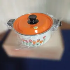 SANYO 20cm 両手ホーロー鍋 昭和レトロ 花柄のサムネイル