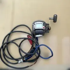 메인 케이블이 달린 전기 릴