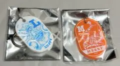 ONE PIECE ワンピース　イニシャルアクキー2点(ルフィ、メリー)